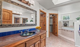 1816 E EAGLE CLAW Dr, Carefree, AZ 85377