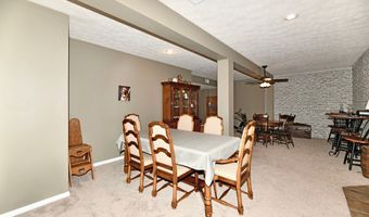 355 Connecticut Cir, Indianapolis, IN 46217
