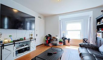 10 Walnut St, East Providence, RI 02914