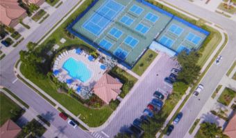 344 MYSTIC FALLS Dr, Apollo Beach, FL 33572