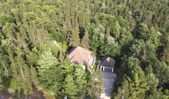 5912 5 Mile Pt Rd, Allouez, MI 49805