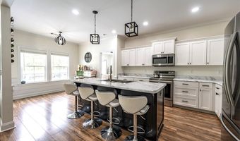 122 Hollister Dr, Albany, GA 31721
