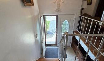 6 Balsam Ct, Johnston, RI 02919