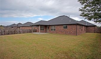 1906 Cypress St, Bentonville, AR 72713