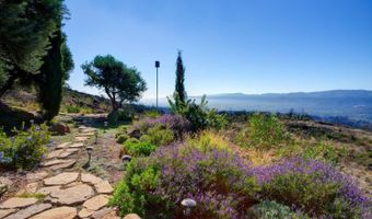 1340 Crestmont Dr, Angwin, CA 94508