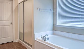 105 Valderrama Dr, Benton, AR 72015