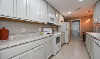 11 Shadow Ln, Apalachicola, FL 32320