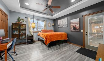 305 S Spring Pl, Brandon, SD 57005