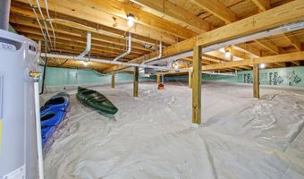 395 DELORIS Rd, Basye, VA 22810