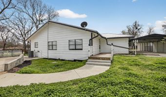 204 Dewitt St, Alba, TX 75410