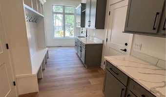 580 Hardwick Dr, Aurora, OH 44202