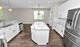 228 MAGNETA Loop, Auburndale, FL 33823