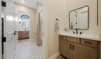30416 N 64TH Street St, Cave Creek, AZ 85331
