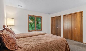 1267 Nursery Hill Ln, Arden Hills, MN 55112