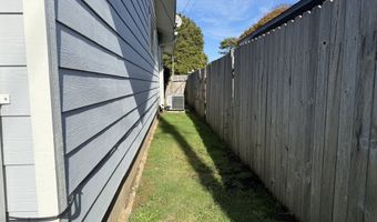 221 MUSSER St, Brookings, OR 97415