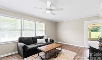 2910 Floral Dr, Albemarle, NC 28001