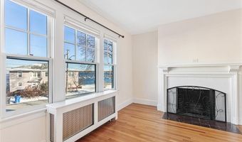 118 Ocean Ave, Cranston, RI 02905