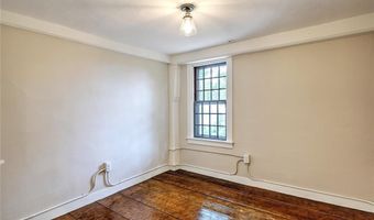 1147 Great Rd, Lincoln, RI 02865