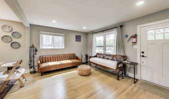 1225 EMERSON St NE, Washington, DC 20017
