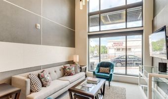 989 S BUCHANAN St 409, Arlington, VA 22204