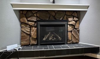 82 PEPPERDINE Dr, Fairbanks, AK 99709
