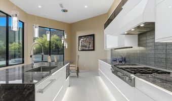 6816 E Stagecoach Pass, Carefree, AZ 85377