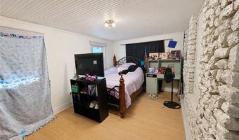203 N Walnut St, Anderson, MO 64831