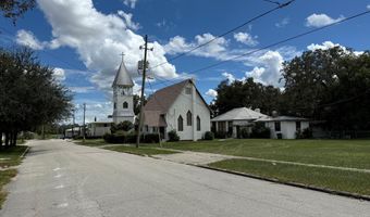 18 E Pleasant St, Avon Park, FL 33825