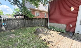 592 Lindell St, Akron, OH 44305