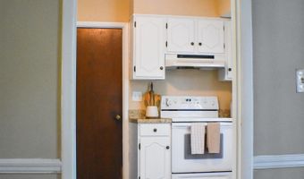 447 BERNARD COUCH Dr, Anniston, AL 36207