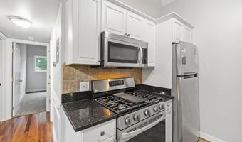 7746 DONNYBROOK Ct 207, Annandale, VA 22003