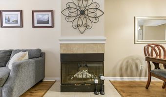 53 Manorwood Dr 53, Branford, CT 06405