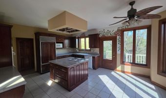 10187 Cherokee Ln, Aurora, IN 47001