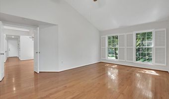 43564 GOLDEN Mdw, Ashburn, VA 20147