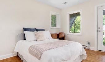 1755 Robinhood Rd, Annapolis, MD 21401