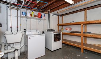 1225 Harding Ave, Ames, IA 50010
