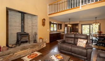 1140 N 100th Rd, Baldwin City, KS 66006