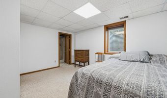 4700 Rural Oaks Dr SE, Alexandria, MN 56308
