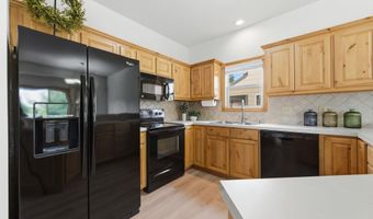 920 W Mtn, Andover, KS 67002