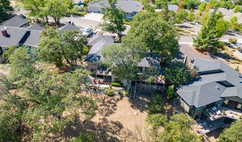 290 Skycrest Dr, Ashland, OR 97520