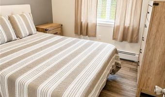 42 Jamestown Blvd, Narragansett, RI 02882
