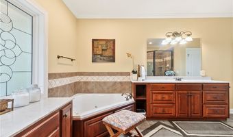 618 Cypress Point Dr, Akron, AL 35441