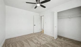 562 E HONDO Ave, Apache Junction, AZ 85119
