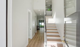 5719 PENINSULAR Dr, Belle Isle, FL 32809