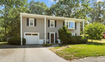 26 Lloyd Dr, Coventry, RI 02816