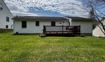 32 Albe Dr, Bennington, VT 05201