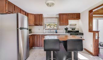19 Amherst Rd, Merrimack, NH 03054