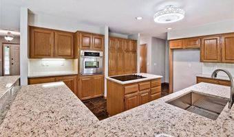 1 May Ln, Bella Vista, AR 72715
