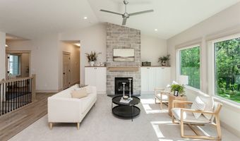 519 16th Avenue Ct SE, Altoona, IA 50009