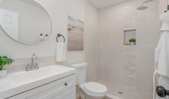 7471 TOWCHESTER Ct, Alexandria, VA 22315